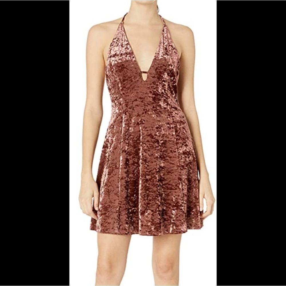 ASTR the label Faye Velvet Halter Fit & Flare Dress Open Back Sugar Plum Brown L